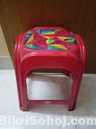 ১টা চেয়ার আর ১টা টুল (RFL)